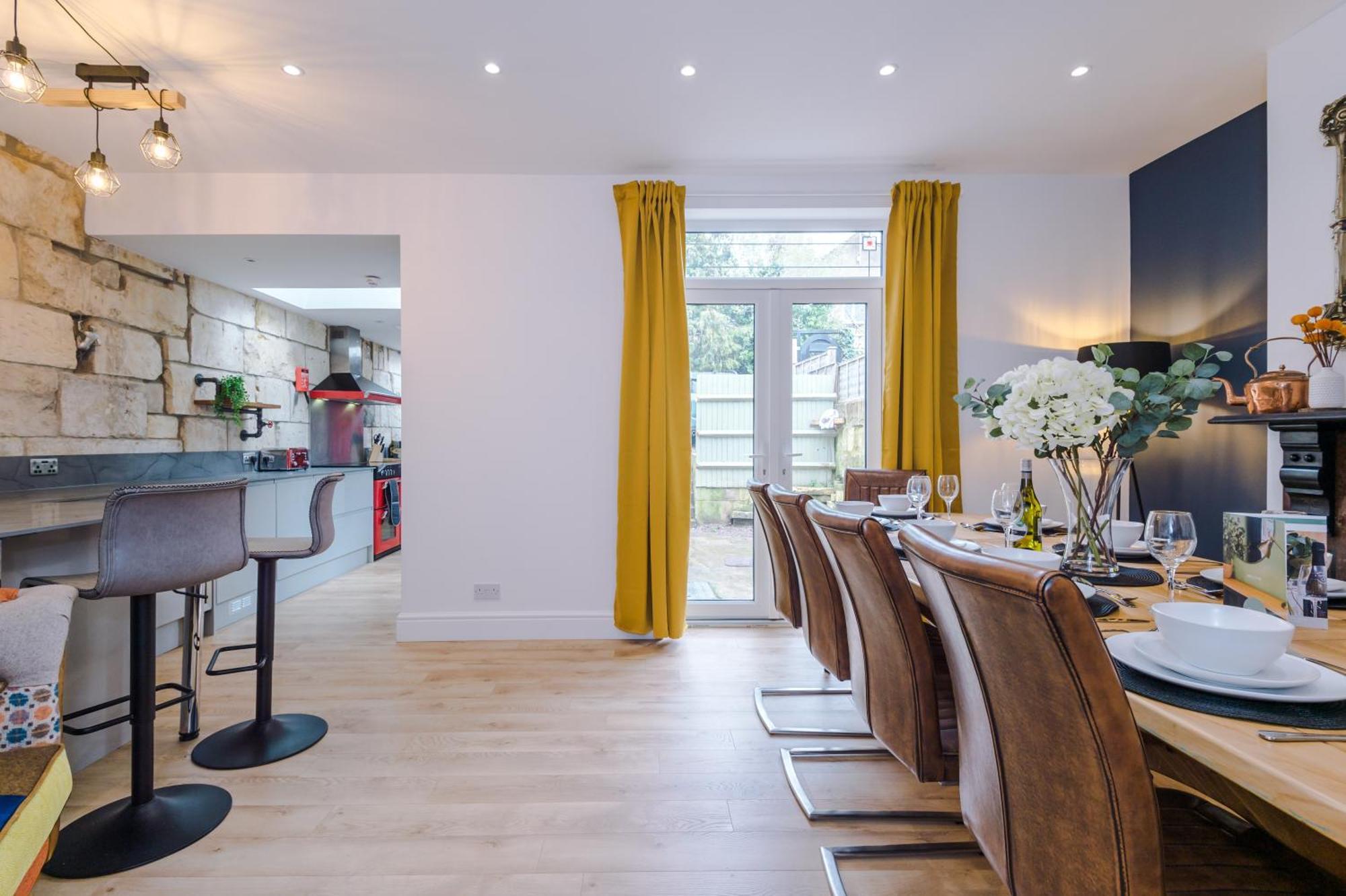 Incredible - Five Bedroom - 7 Actual Beds - 6 Bathroom House By Purestay - Central Bath With Parking Exteriér fotografie