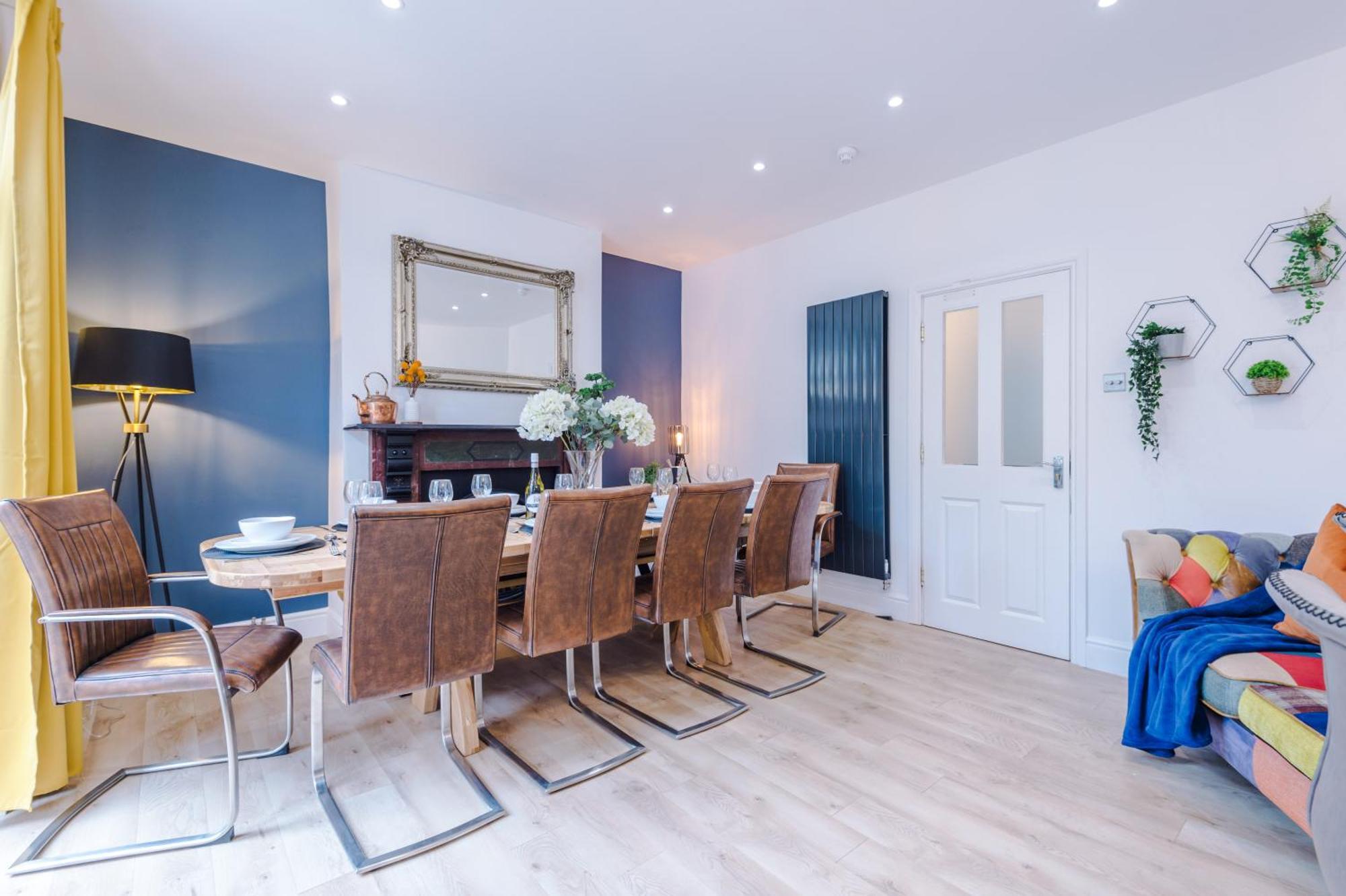 Incredible - Five Bedroom - 7 Actual Beds - 6 Bathroom House By Purestay - Central Bath With Parking Exteriér fotografie