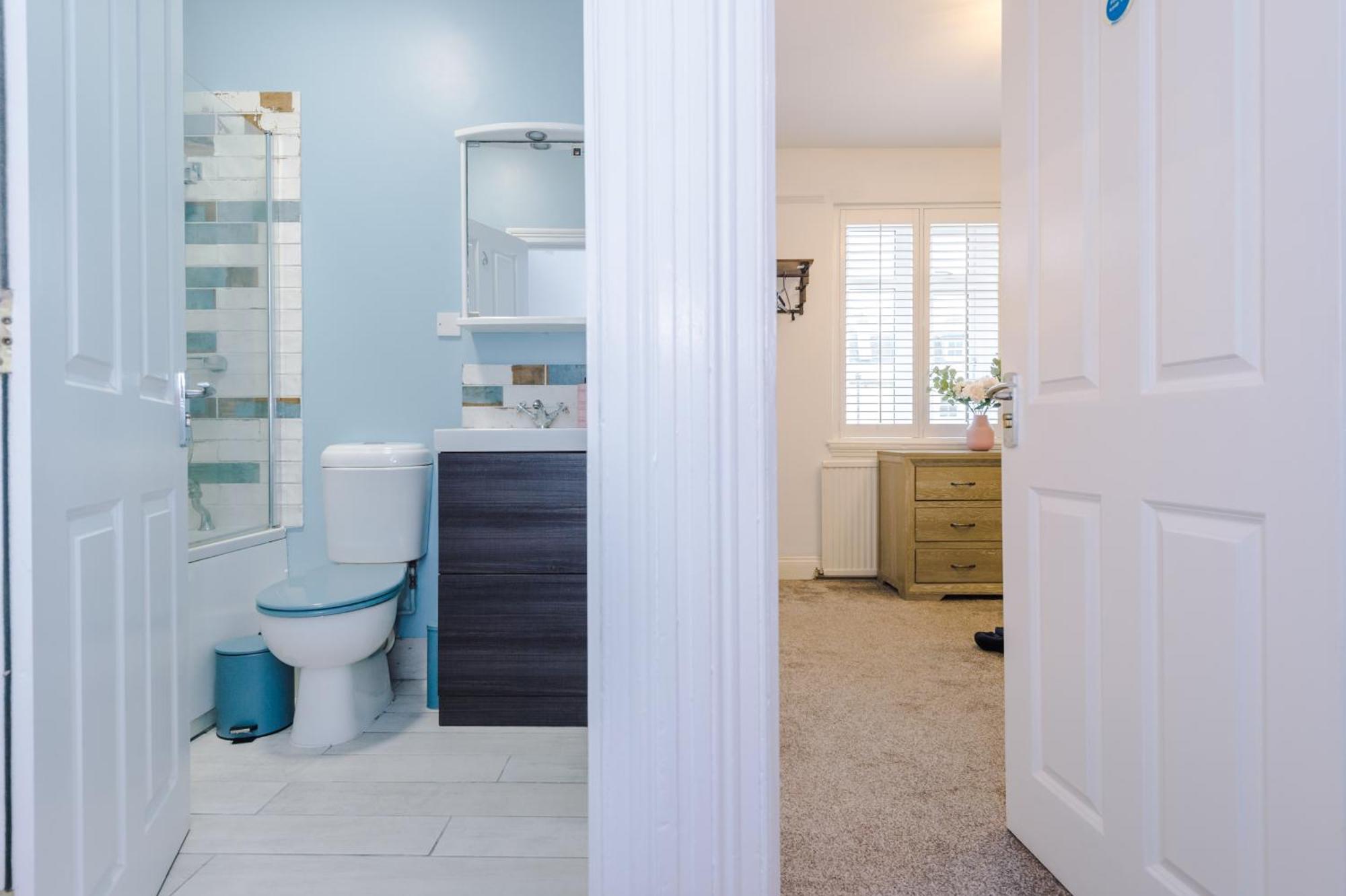 Incredible - Five Bedroom - 7 Actual Beds - 6 Bathroom House By Purestay - Central Bath With Parking Exteriér fotografie