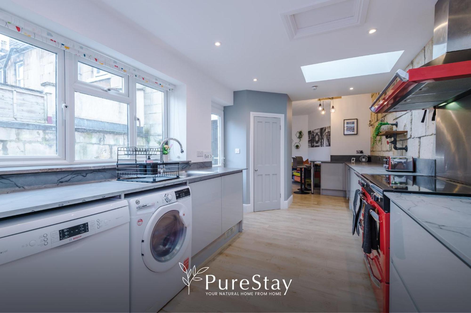 Incredible - Five Bedroom - 7 Actual Beds - 6 Bathroom House By Purestay - Central Bath With Parking Exteriér fotografie